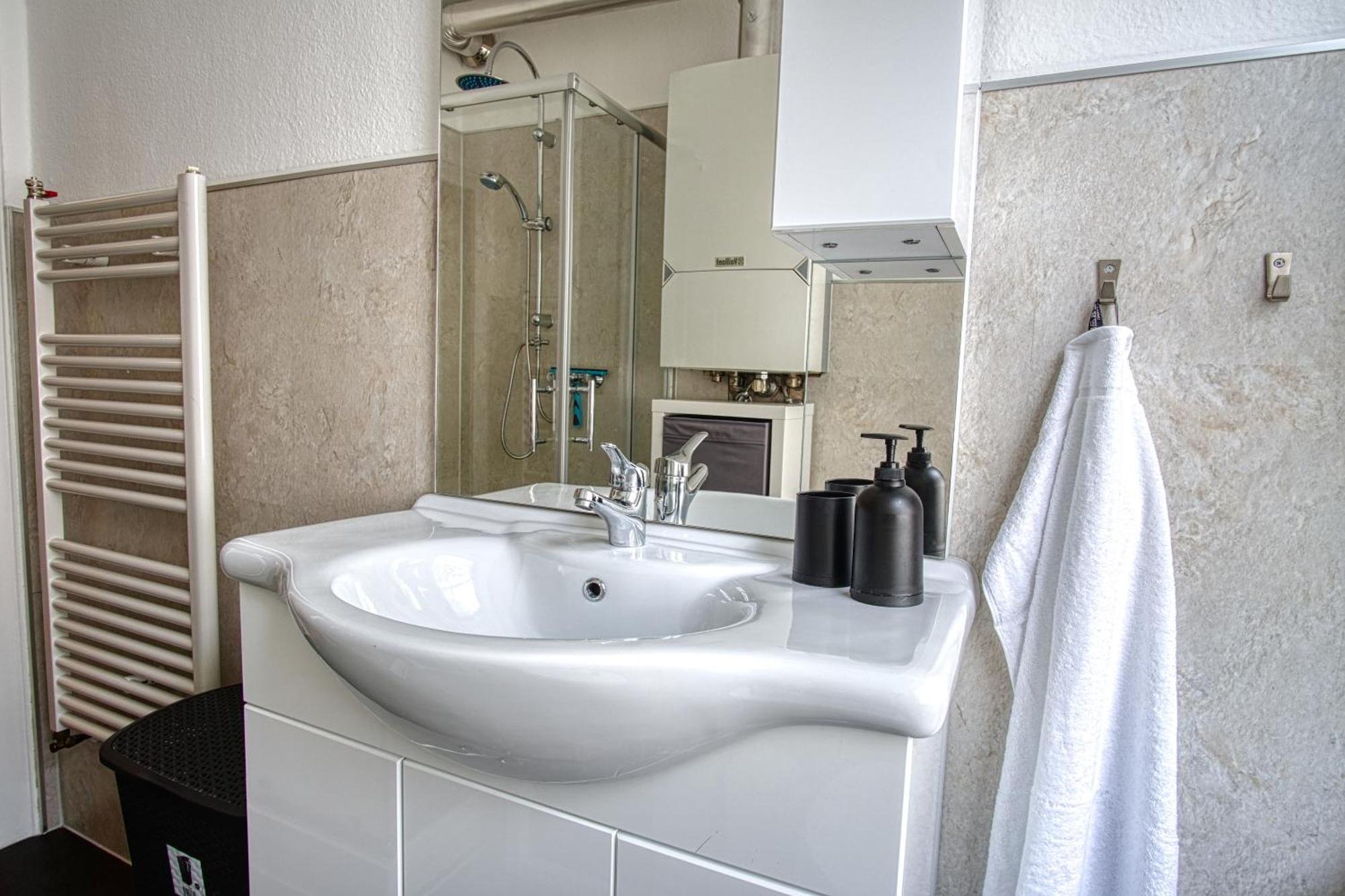 Homefy Sleep & Relax Apartment - Free Parking - Top Location Essen Bagian luar foto